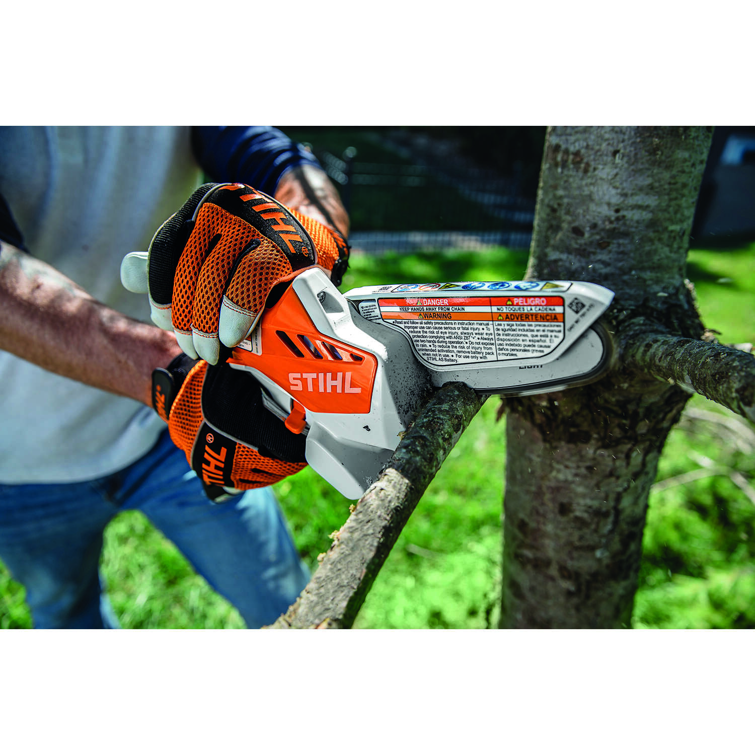 Mini Motosierra Stihl Gta 26 A Bateria Incluye Batería Cargador y Aceite